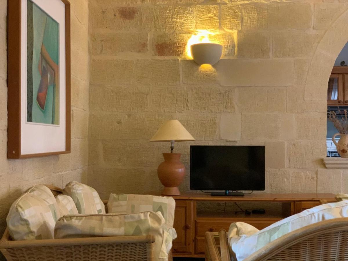 Tal-Mirakli Daire Għarb Dış mekan fotoğraf