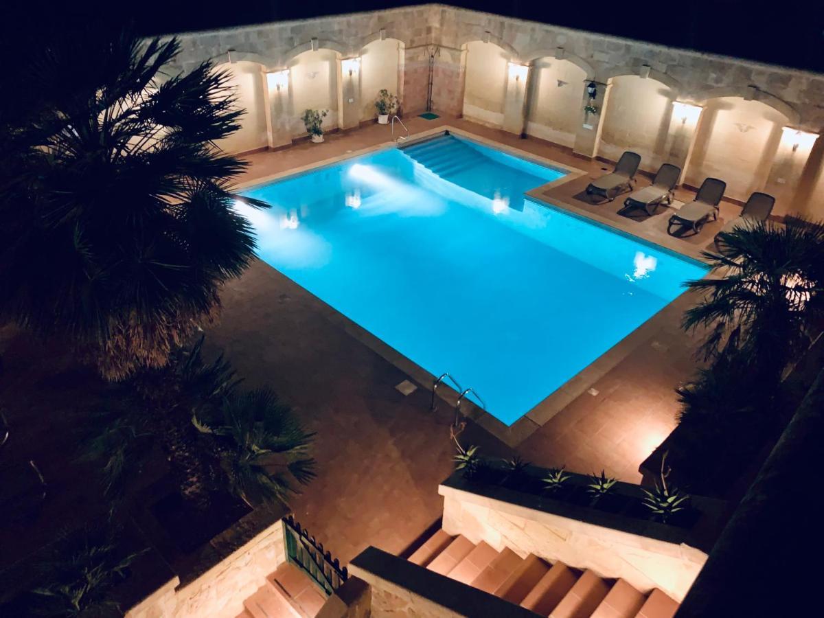 Tal-Mirakli Daire Għarb Dış mekan fotoğraf